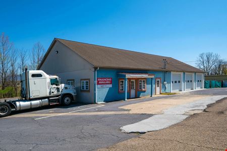 Versatile Flex Building – Renovated & Ready for Business!