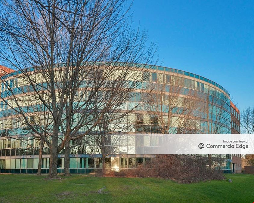 128 Corporate Center