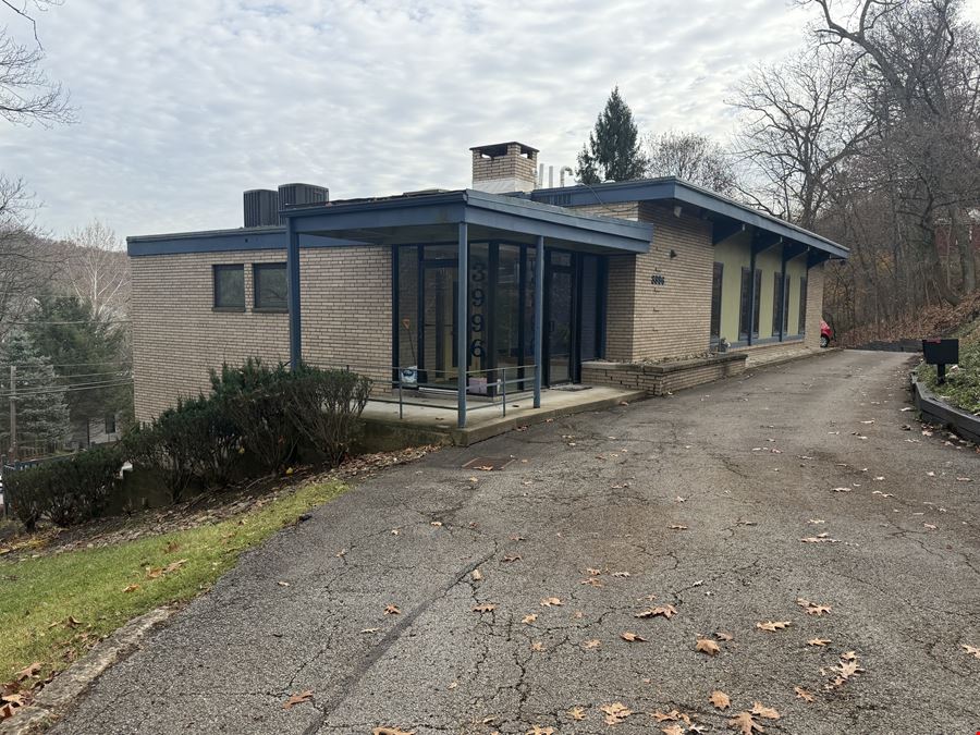 4,355 SF Office Building on 0.77 AC | Allison Park