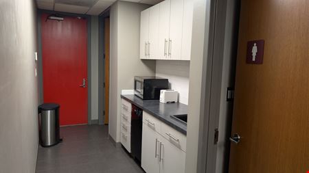 HYDE PARK SMALL OFFICE SUITE