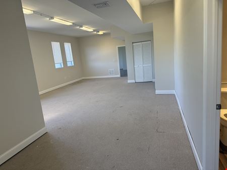 8900 Gladiolus Dr., Suite 202