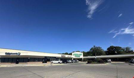 Retail space for Rent at AMERICAN PLAZA in Bellevue