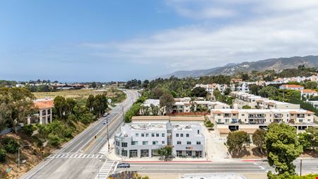 Retail / Office Space On The Malibu Coastline