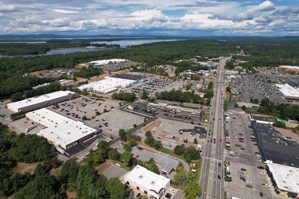 Shaw's Plaza