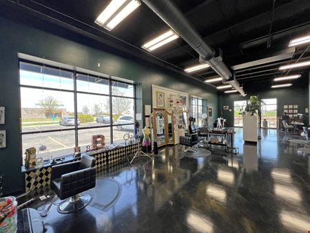 PROFESSIONAL OFFICE/RETAIL IN NE WICHITA