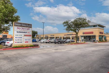 Retail space for Rent at Green Oaks Plaza in Arlington
