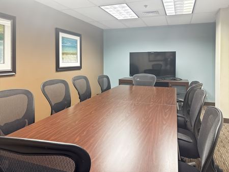 Office space for Rent at Regus - Toledo - Maumee Arrowhead Park in Maumee
