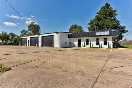 Industrial space for Sale at 704 E. Main Street in Moore