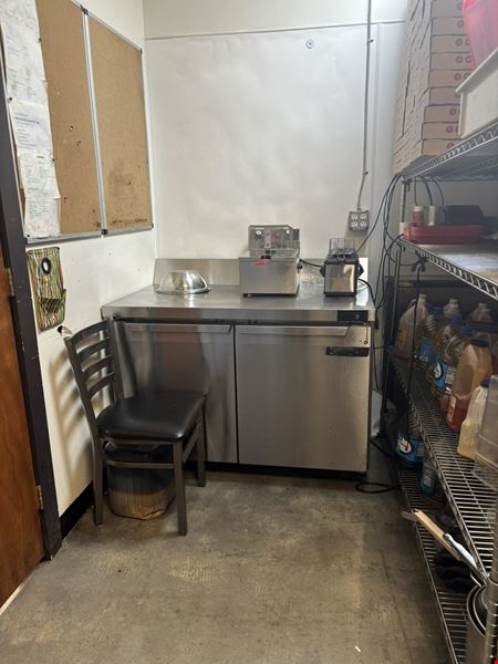 Jabby’s Pizza  – Thriving Turn-key Pizzeria for Sale