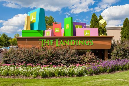 Retail space for Rent at Landings North in Columbus