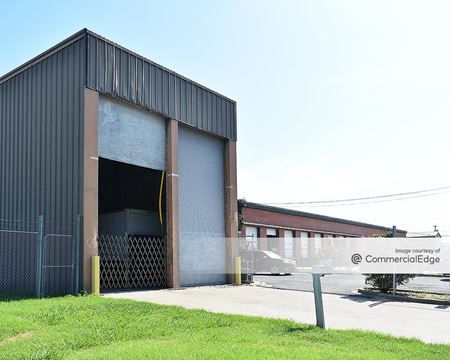 Industrial space for Rent at 3141 & 3143 Hansboro Avenue in Dallas