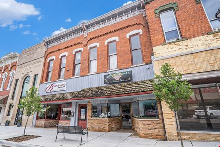 Commercial space at 106 Locust St in Allegan