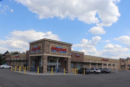 Retail space for Rent at Oakwood Square Plaza in North Canton