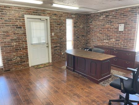 MOVE IN SPECIAL!! $550 per MONTH - Wooddale Center