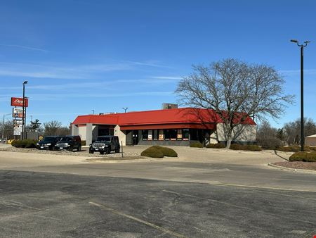 Retail space for Rent at 8787 Knoxville Avenue in Peoria