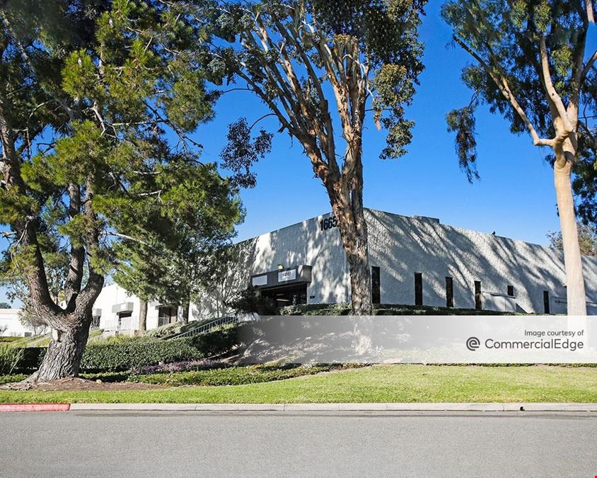 La Costa Meadows Business Center