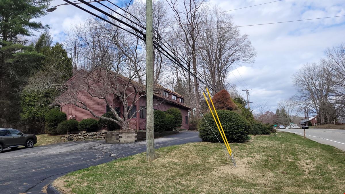 365 Storrs Rd