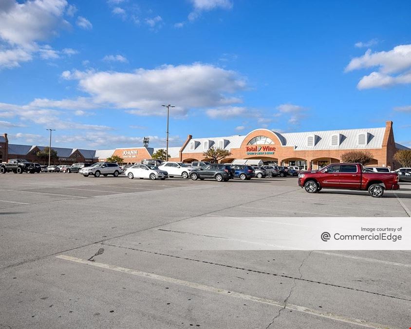 5200-5288 South Hulen Street