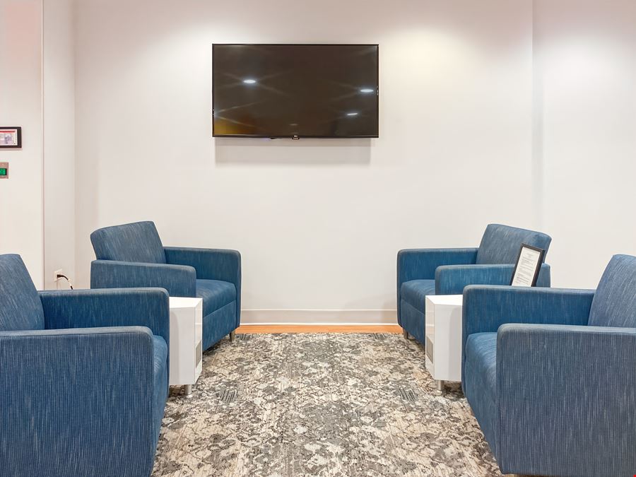 Regus - Warrenville - Cantera