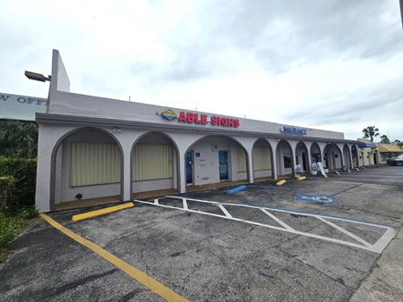 Office space for Sale at PRIME LOCATION Storefront Office/Retail in Margate