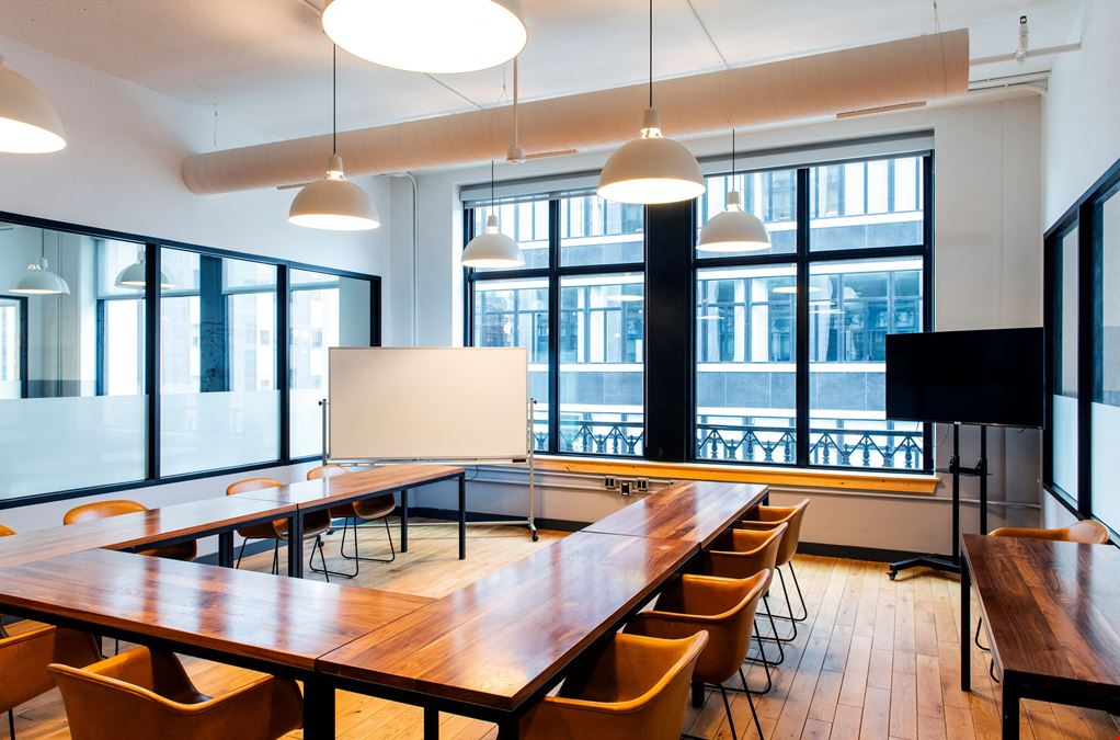 WeWork - 19 Clifford St
