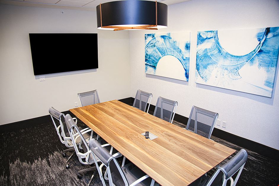 Link Office Suites on Commerce Drive