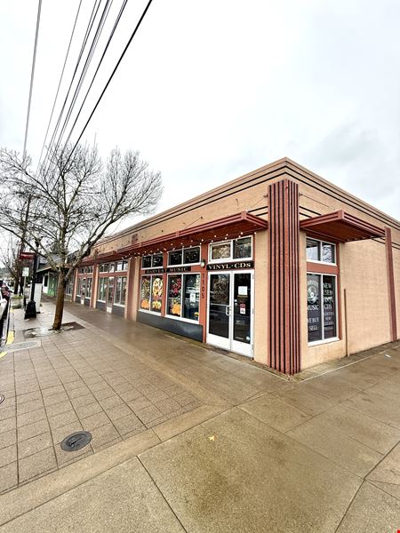 Retail space for Rent at 1109 Edgewater in Salem