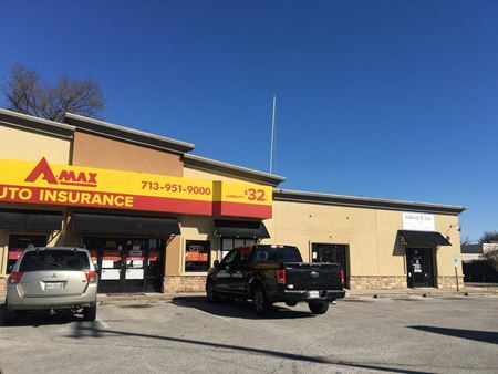 Retail space for Rent at 5312 Airline Dr in Houston