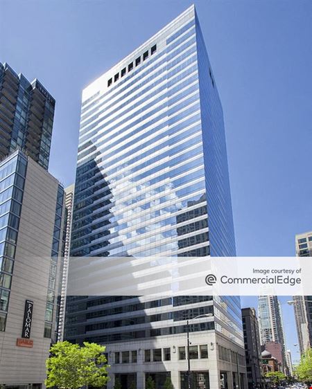 Office space for Rent at Five One Five North State in Chicago