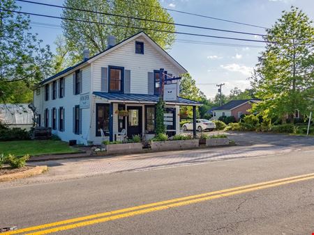 Retail space for Rent at Free Standing First Floor Retail for Lease in Aldie