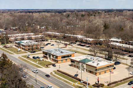 Office space for Rent at Holiday Professional Building in Clinton Township
