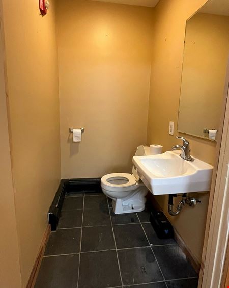 Office w/ Outdoor Storage Lot