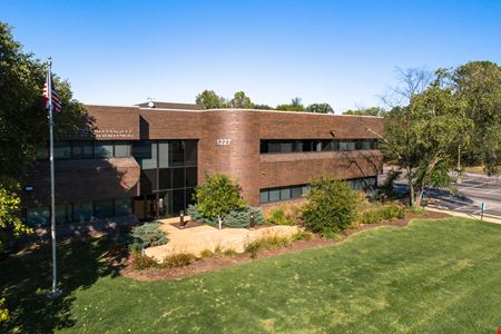 1227 Fern Ridge Parkway