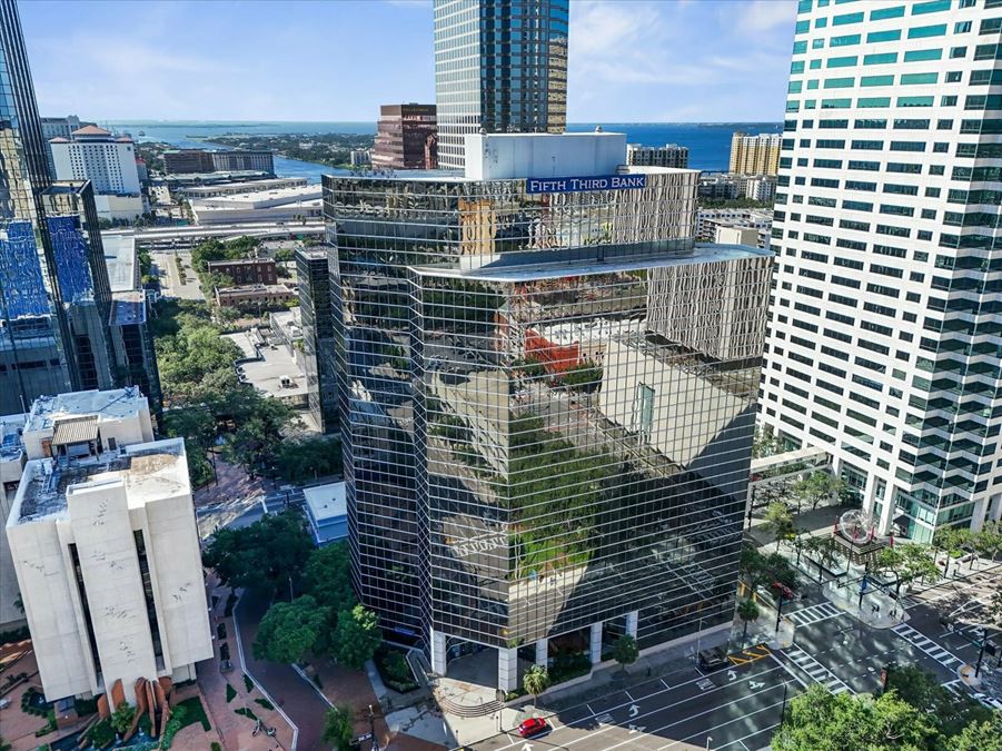 Sublease in Fifth Third Center