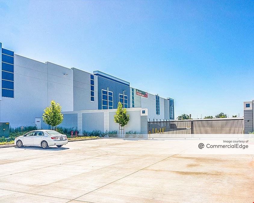 Optimus Logistics Center - Building 2