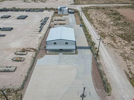 Industrial Space & Housing w/ Pool