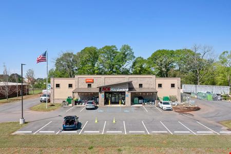 Commercial space at Ace Hardware in Locust Grove
