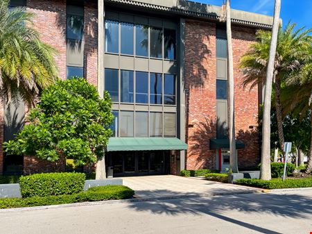 Regus - Vero Beach – Miracle Mile Plaza