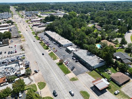 Lone Star Shopping Center