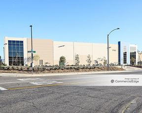 Majestic Freeway Business Center - Building 5