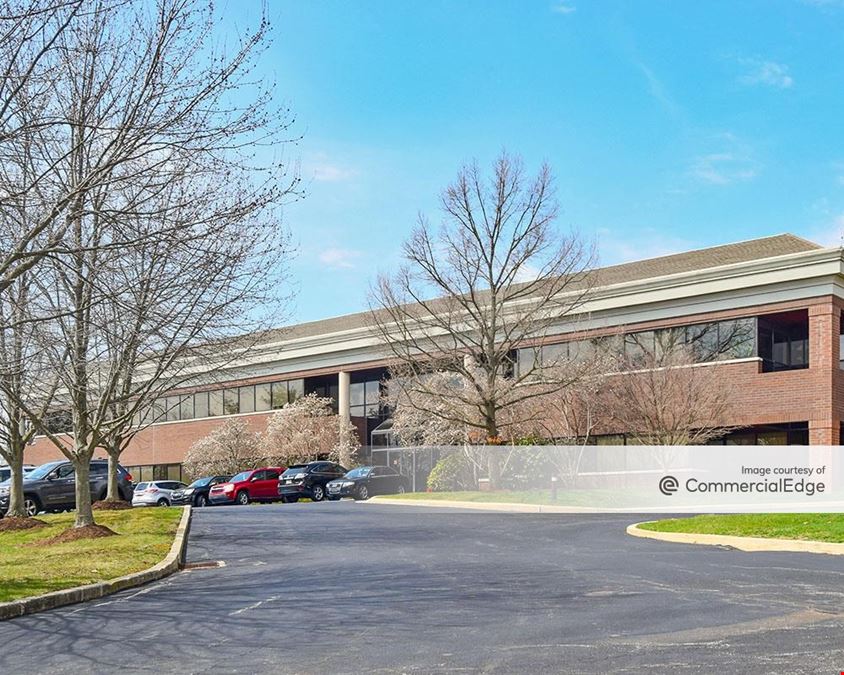 Newtown Square Corporate Campus - 7 Campus Blvd