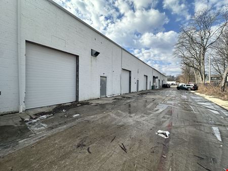 High Bay Warehouse with Overhead Door Access