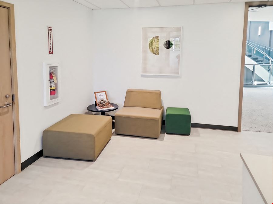 Regus - Everett - Airport Rd