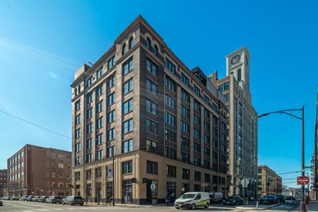 Office space for Rent at 833 W. Jackson in Chicago