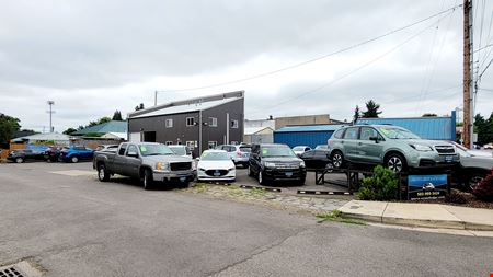 Retail space for Rent at 4045 State St in Salem