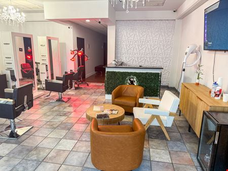 Retail space for Rent at Salon For Sale in West Bloomfield