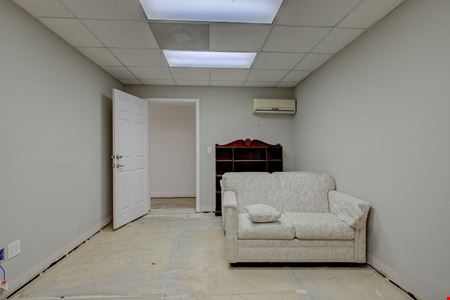 1.09± Acres with Warehouse/Showroom/Office