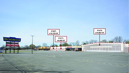 Retail space for Rent at Broadmoor Shopping Center in Pine Bluff