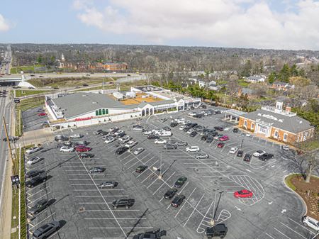 Retail space for Rent at Schnucks on the Plaza in Ladue