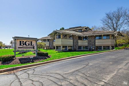 Commercial space at 970 McHenry Avenue in Crystal Lake